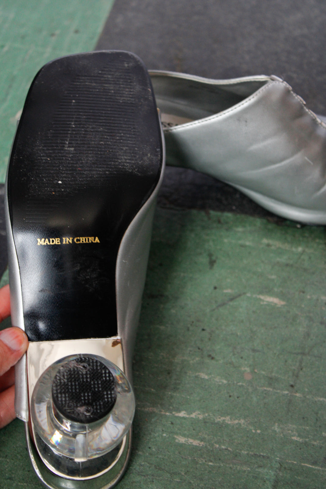 2000s Y2K Silver and Lucite Slide Sandals - 7M