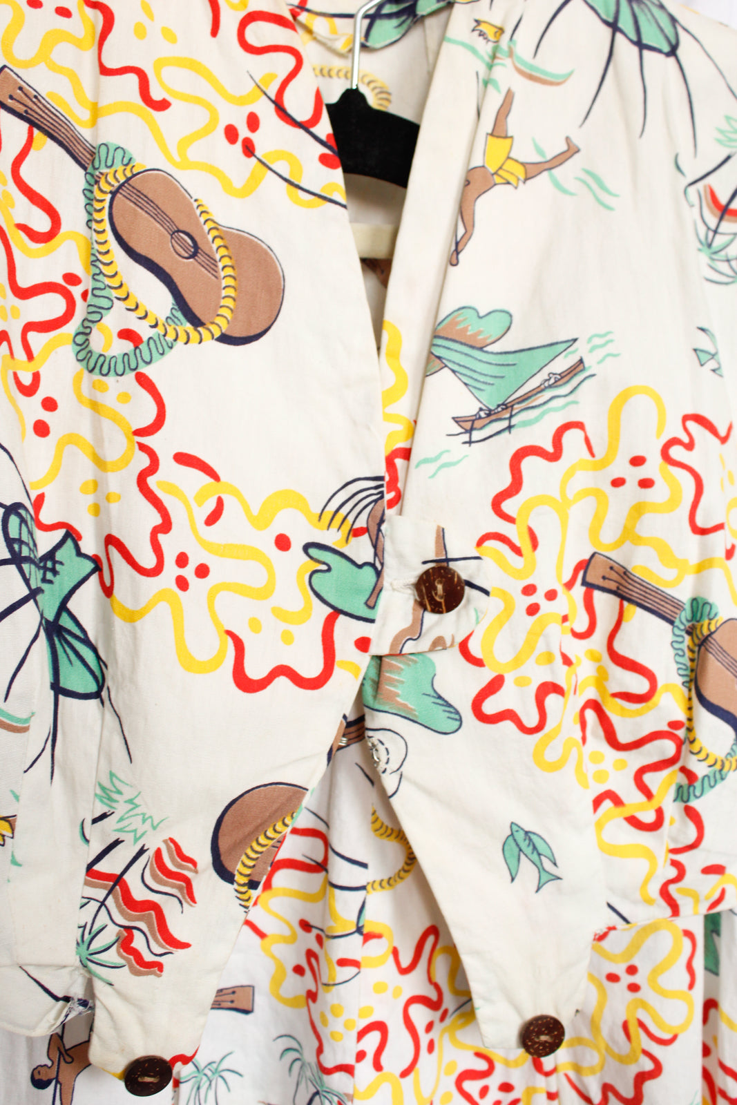 1940s RARE OAK Kamehameha Hawaiian Novelty Print 2 piece Cutout Playsuit - Xsmall