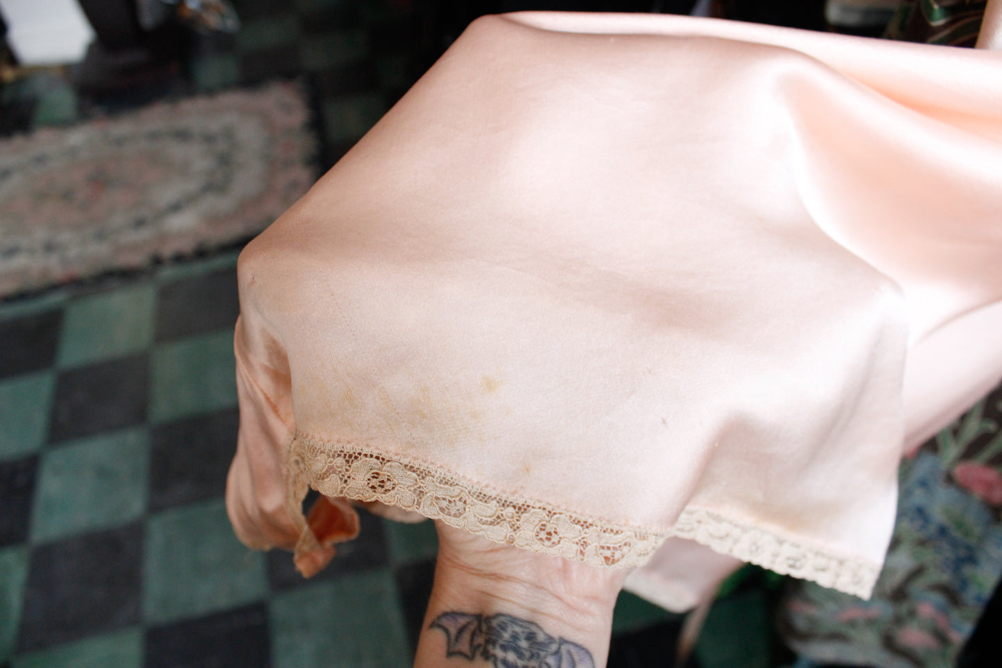 1930s Silk & Lace Champagne Pink Step In - Large