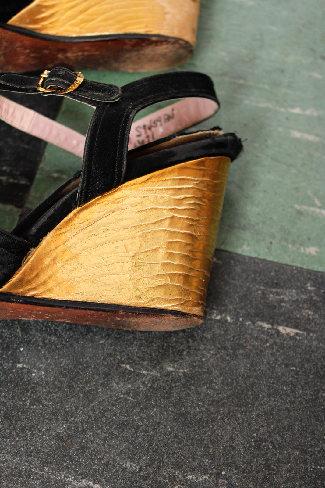 1940s Gold Silk and Leather Wedges - 5.5M