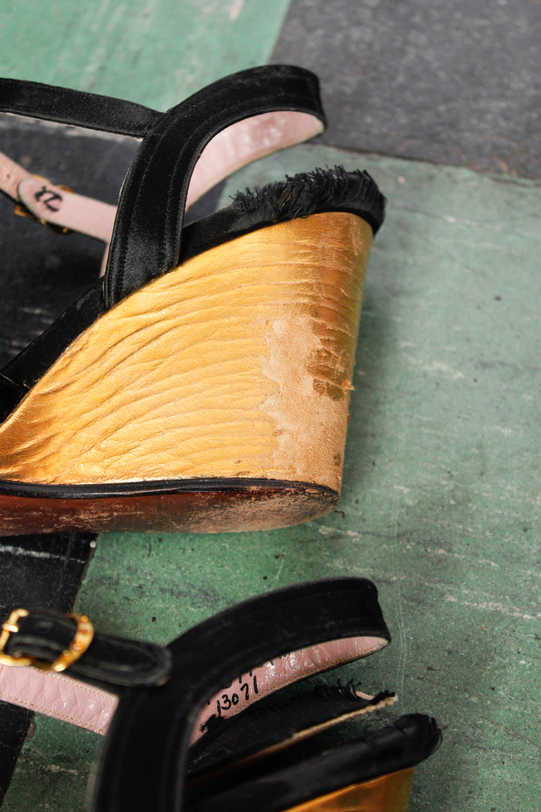 1940s Gold Silk and Leather Wedges - 5.5M