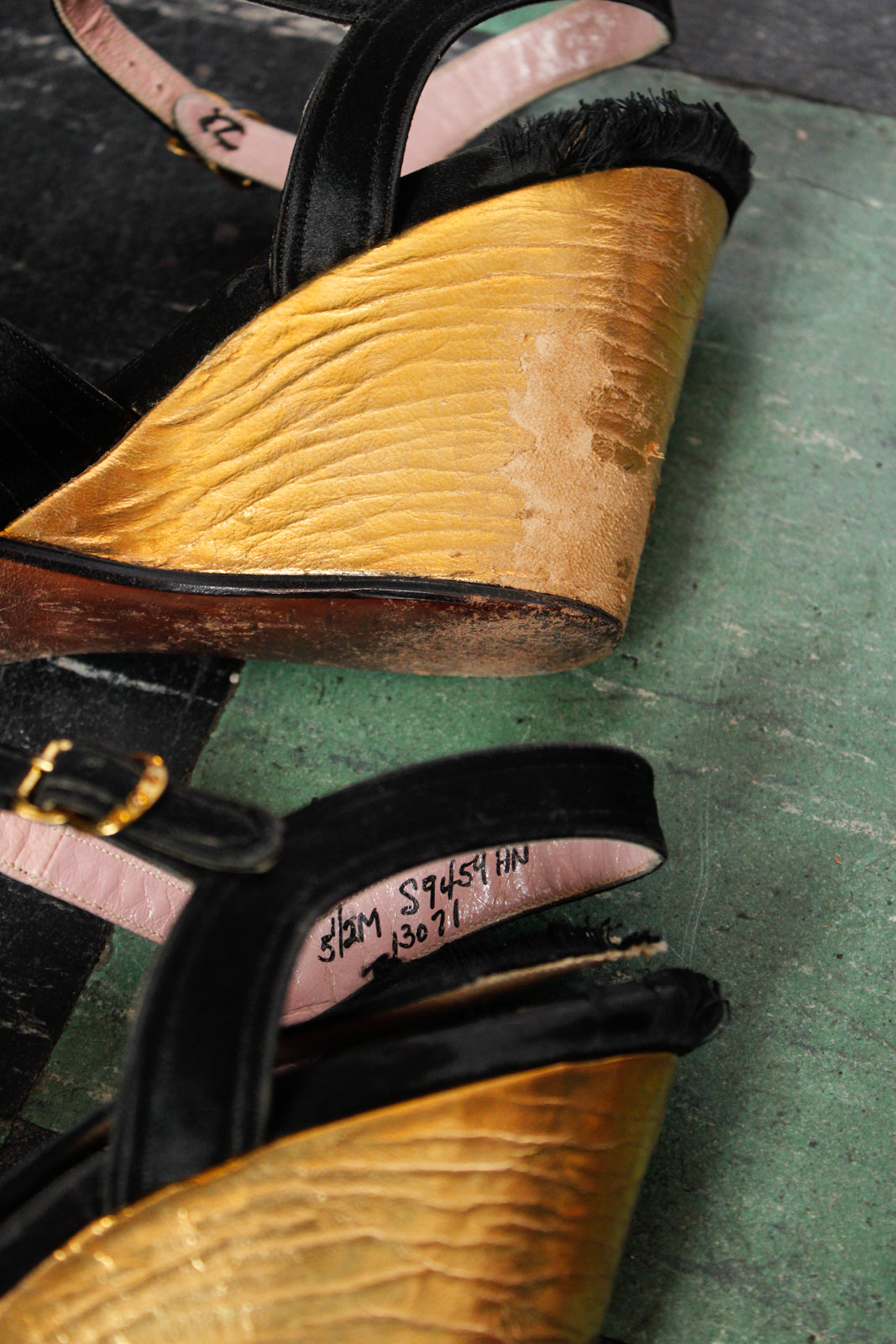 1940s Gold Silk and Leather Wedges - 5.5M