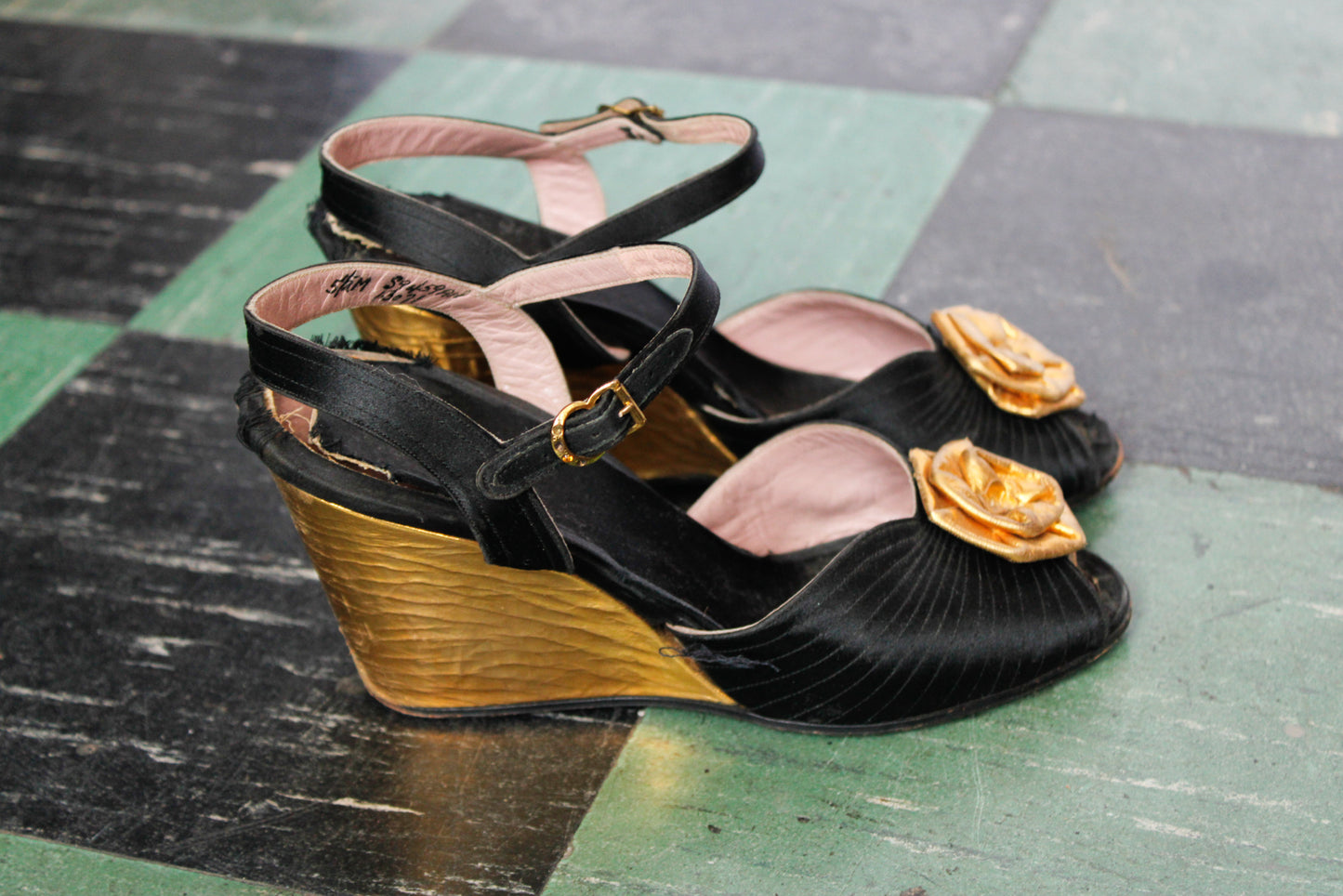 1940s Gold Silk and Leather Wedges - 5.5M