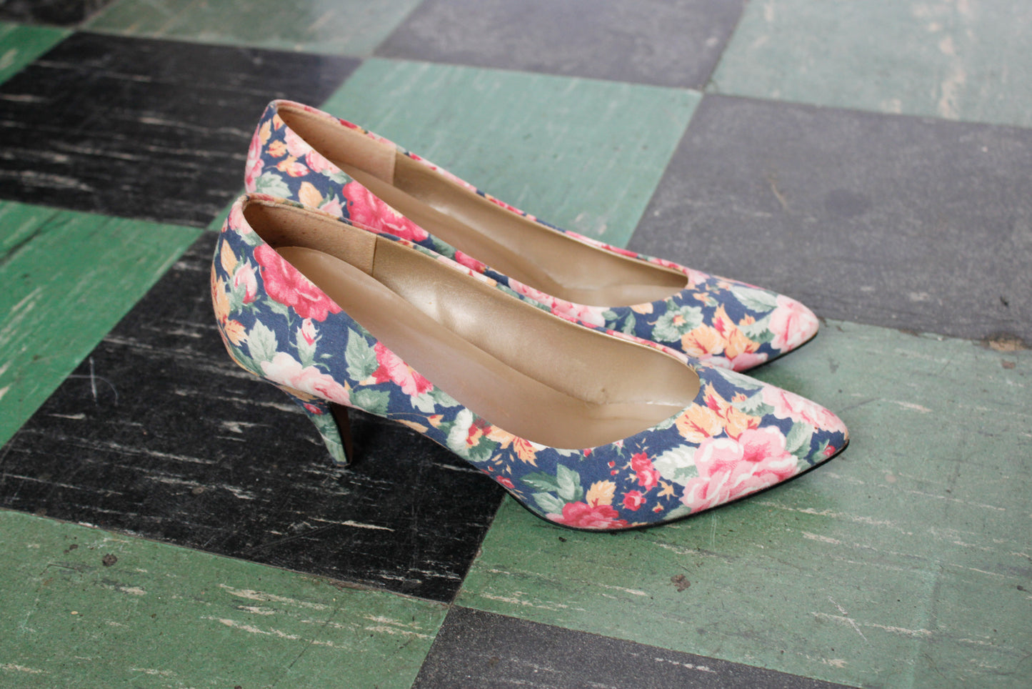 1980s Floral Purse & Heels Set - 8.5M