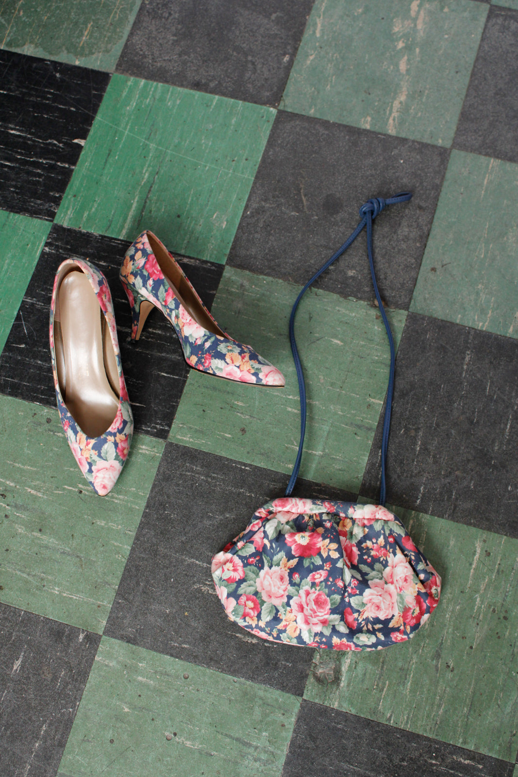 1980s Floral Purse & Heels Set - 8.5M