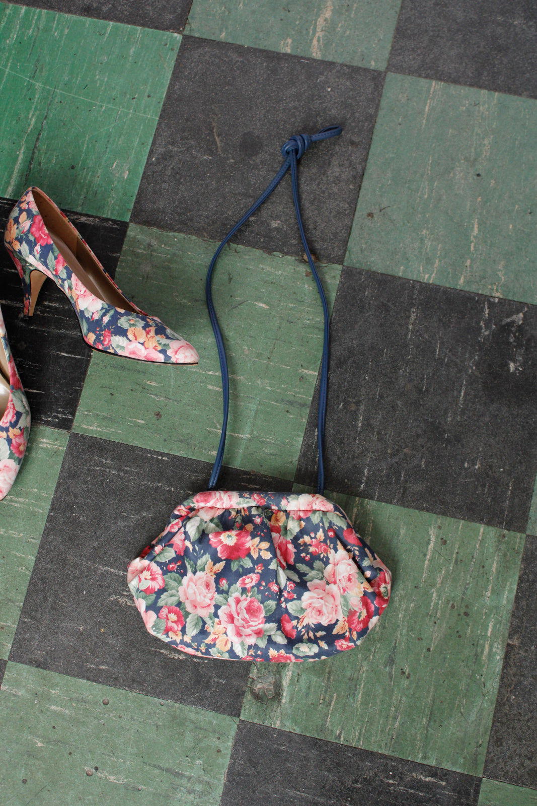 1980s Floral Purse & Heels Set - 8.5M