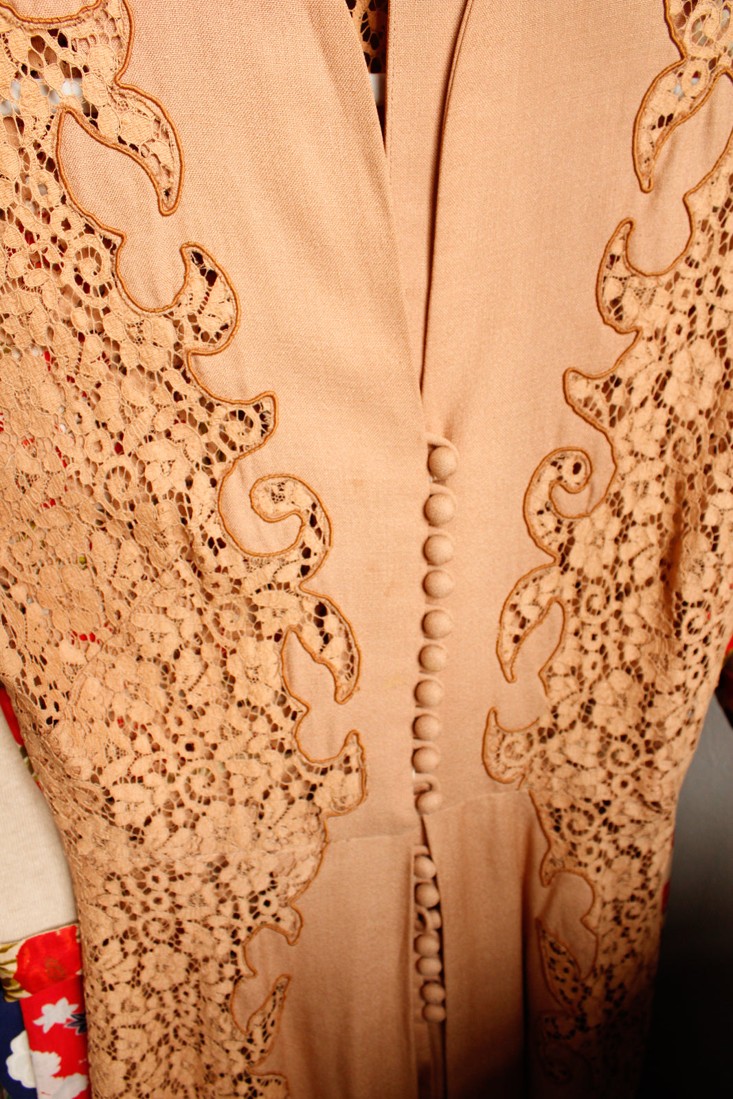 1940s Caramel Linen & Lace Dress - Medium