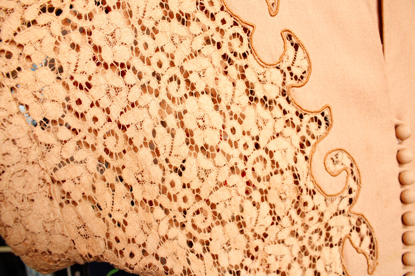 1940s Caramel Linen & Lace Dress - Medium