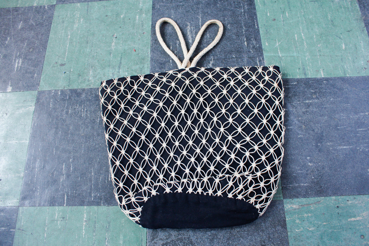 1950s Black & Red Cotton Woven Straw Summer Handbag