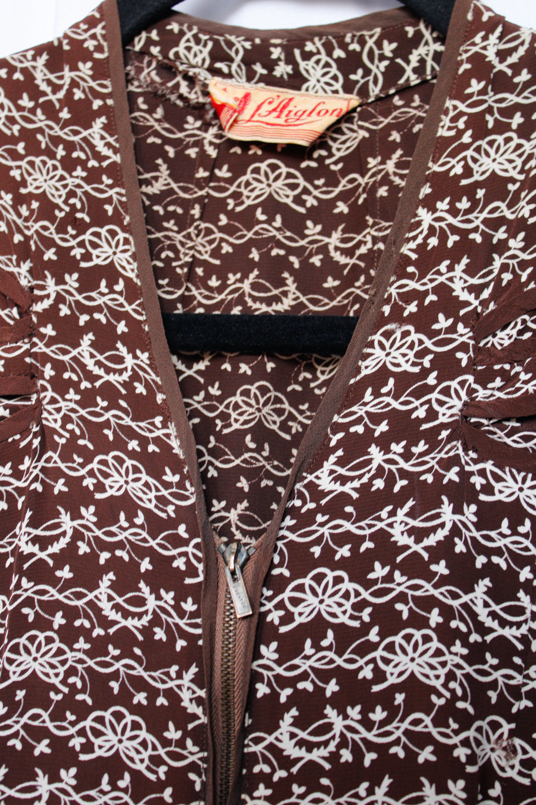 1930s L'Aiglon Brown & White Floral Puff Sleeve Dress - S/M