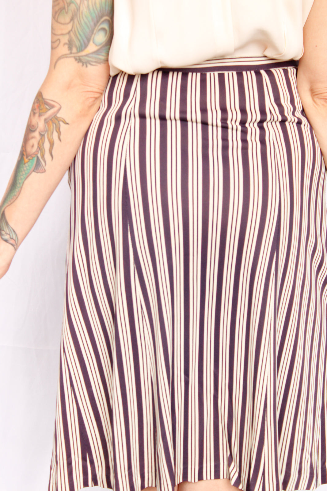 1930s Nylon Jersey Navy & Cream Striped Skirt - Medium