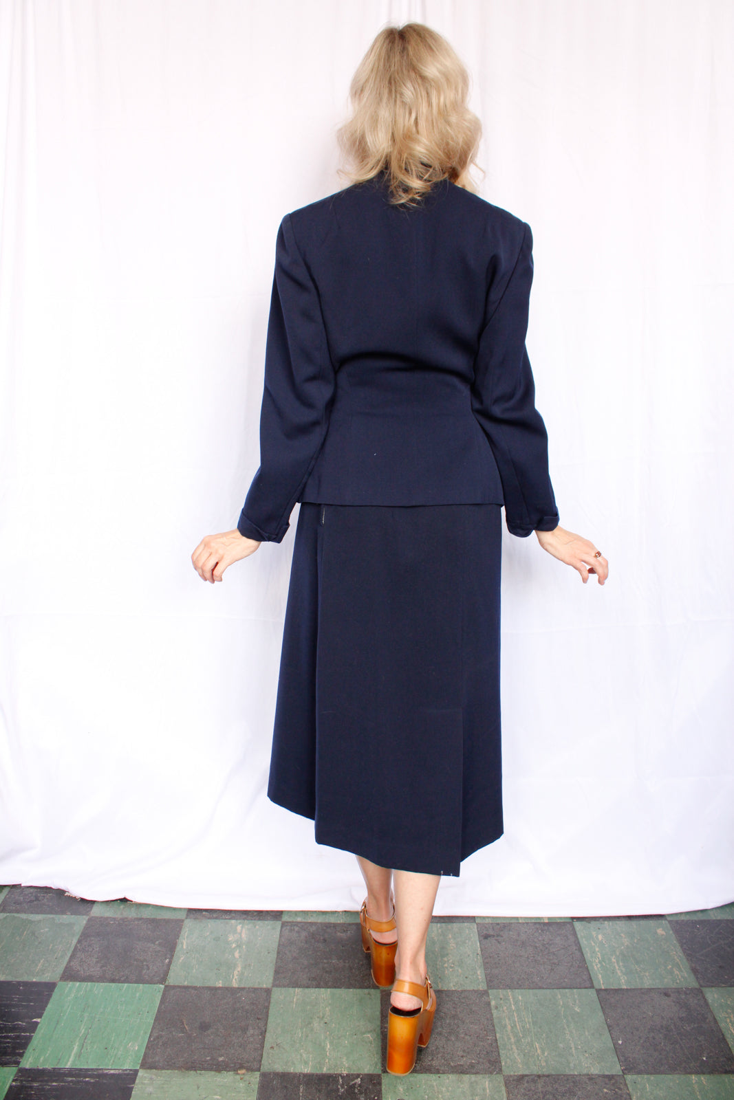 1940s Deco Wool Navy Blazer & Skirt 2pc Suit - Medium