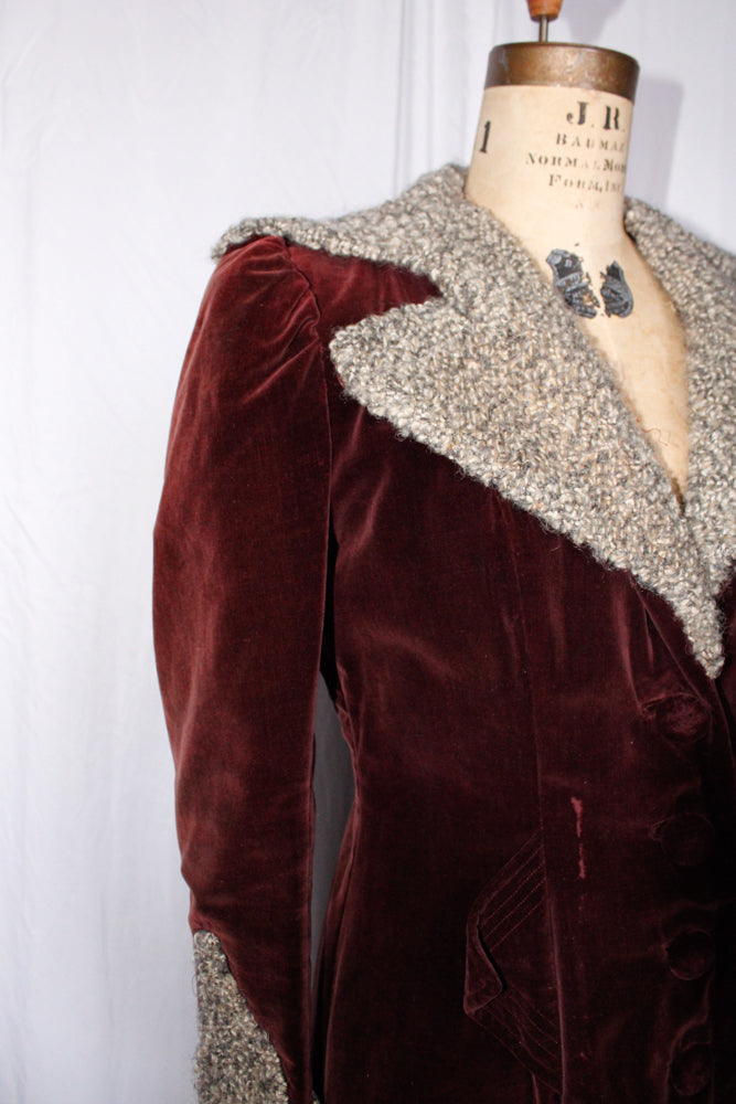 1930s Plum Velvet Belted Coat with Faux Persian Lamb Wool Trim - Small