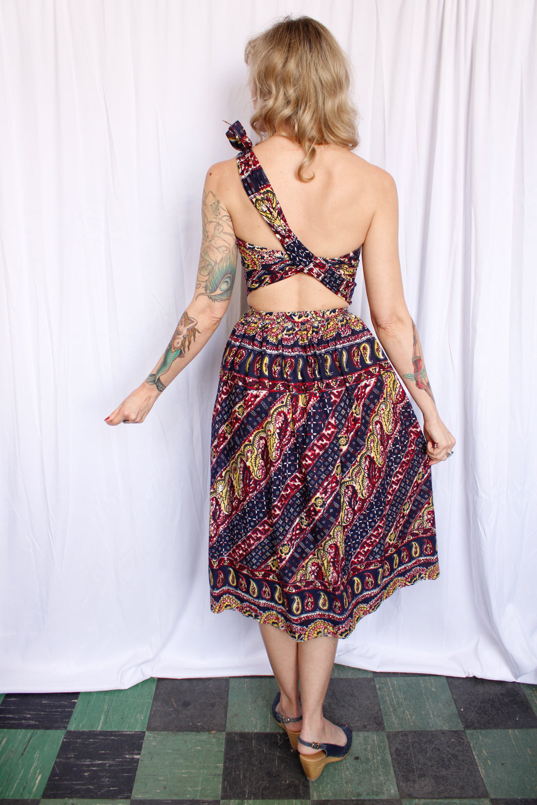 1940s Convertible 9-way Batik Summer Dress - XS