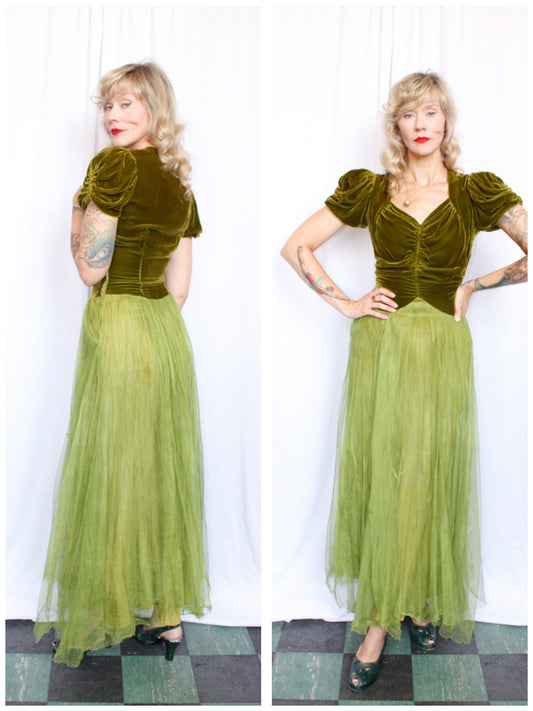 1940s Garden Walk Silk Velvet & Tulle Gown - Small