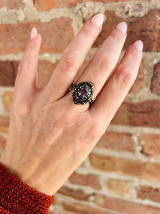 1990s Vintage Sterling Silver Marcasite Purple Glass Stone Ring - 6.5
