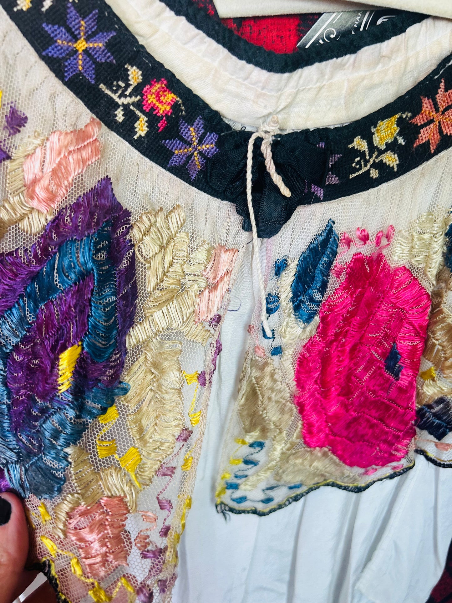 1940s Rayon and Cotton Embroidered Floral Folk Blouse - S/M
