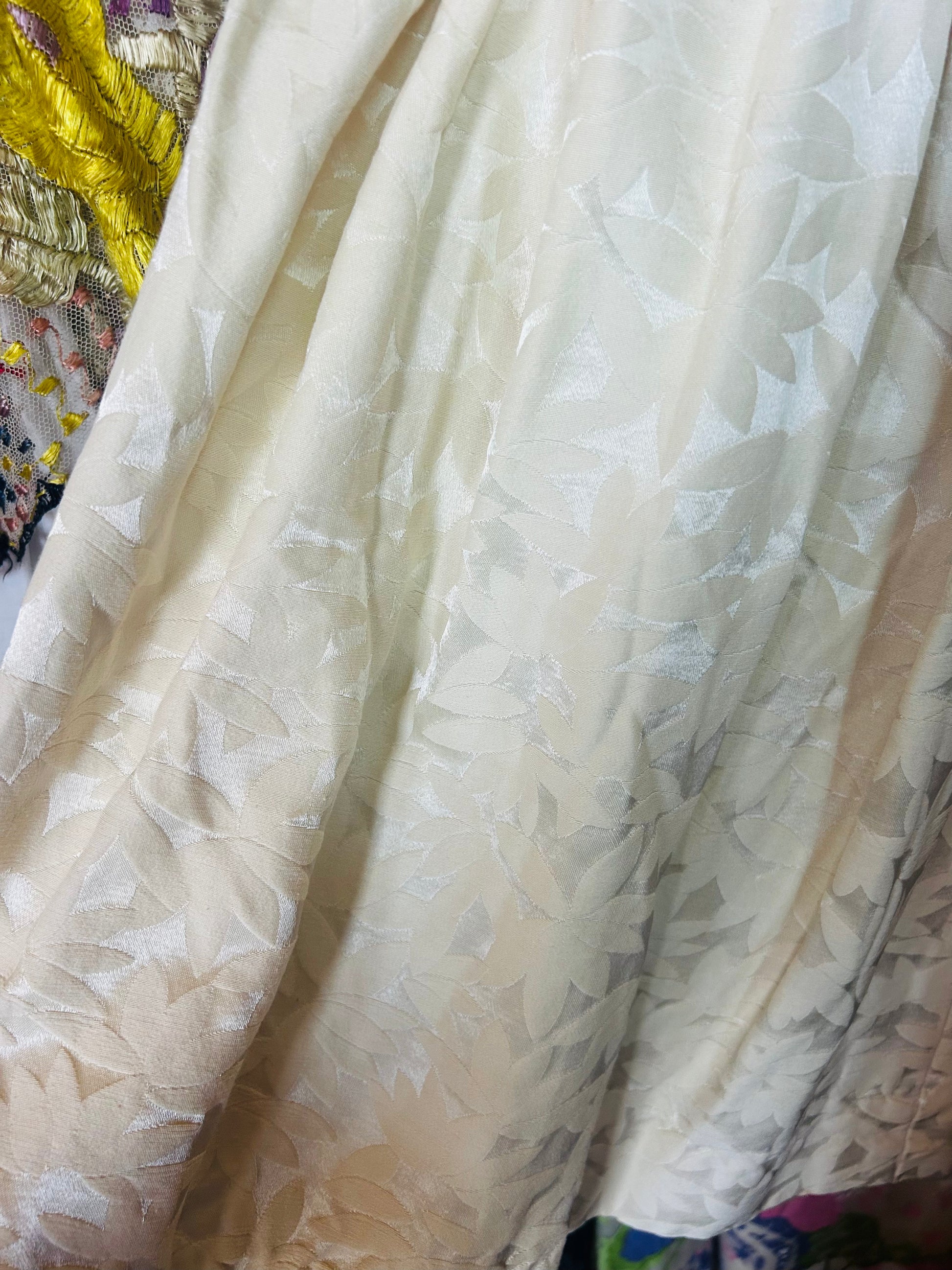 1950s Ivory Brocade Full Skirt - 26" waist