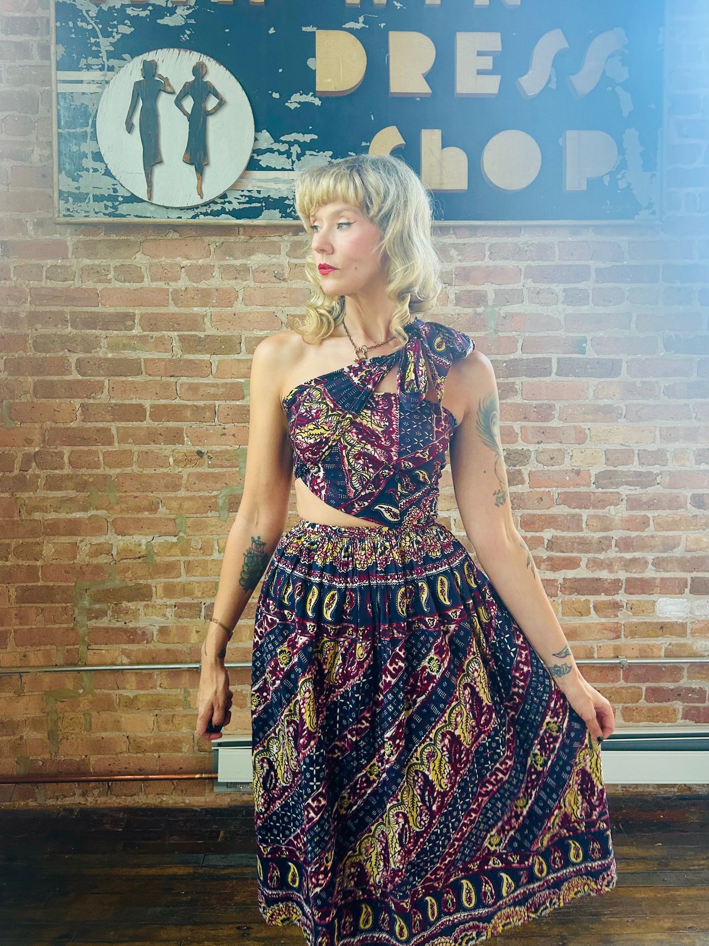 1940s Convertible 9-way Batik Summer Dress - XS