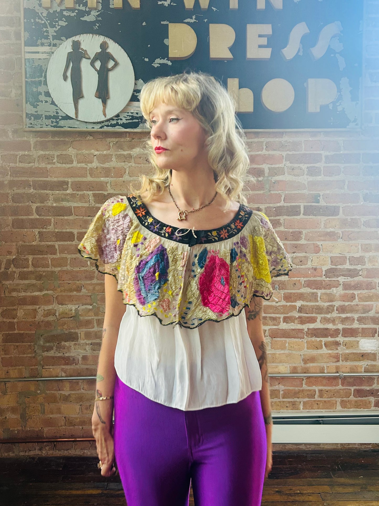 1940s Rayon and Cotton Embroidered Floral Folk Blouse - S/M