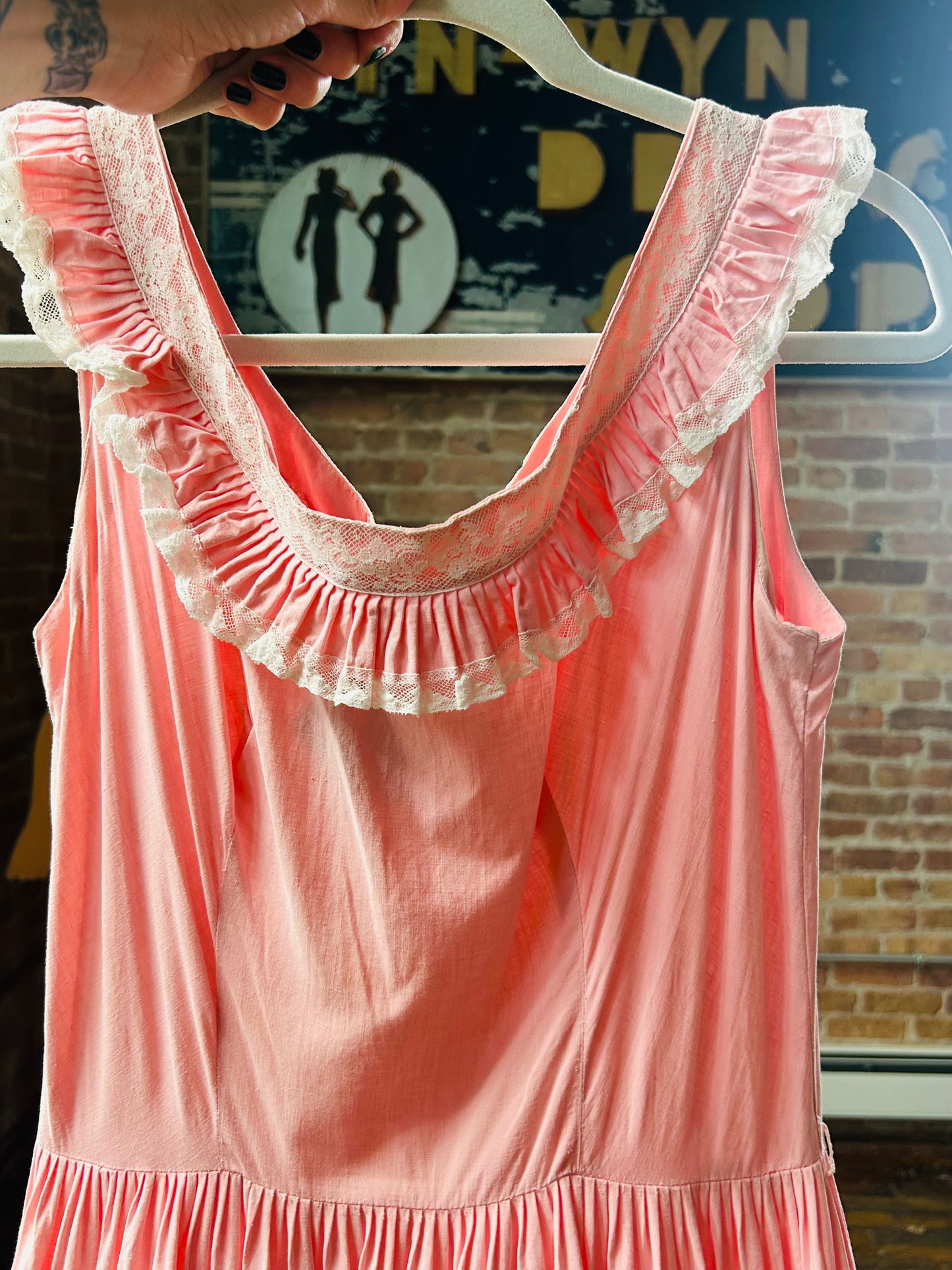 1950s Saloon Ruffle Pink Swing Dress - Medium