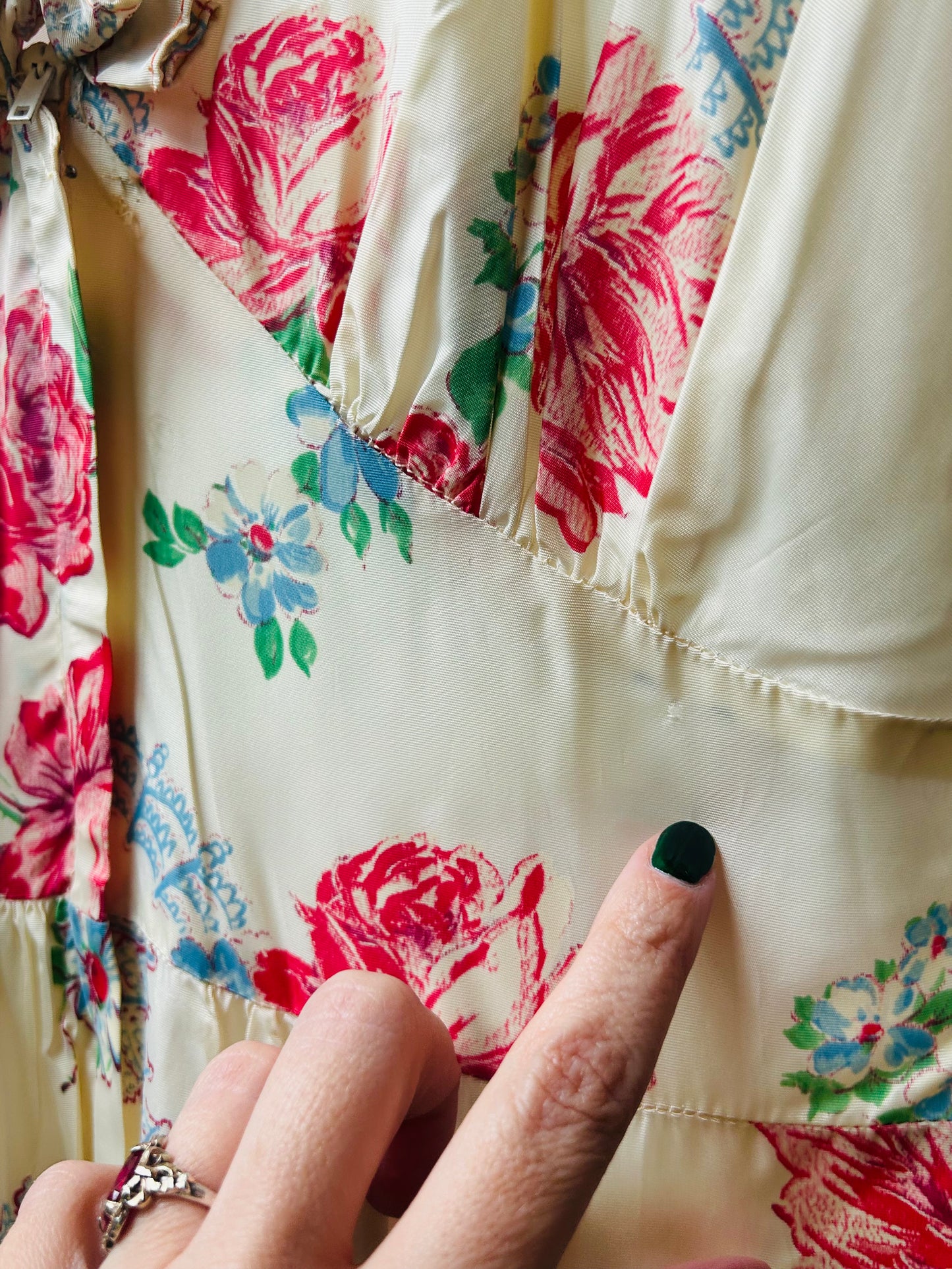 1940s Basket of Flowers Taffeta Dressing Gown - Large