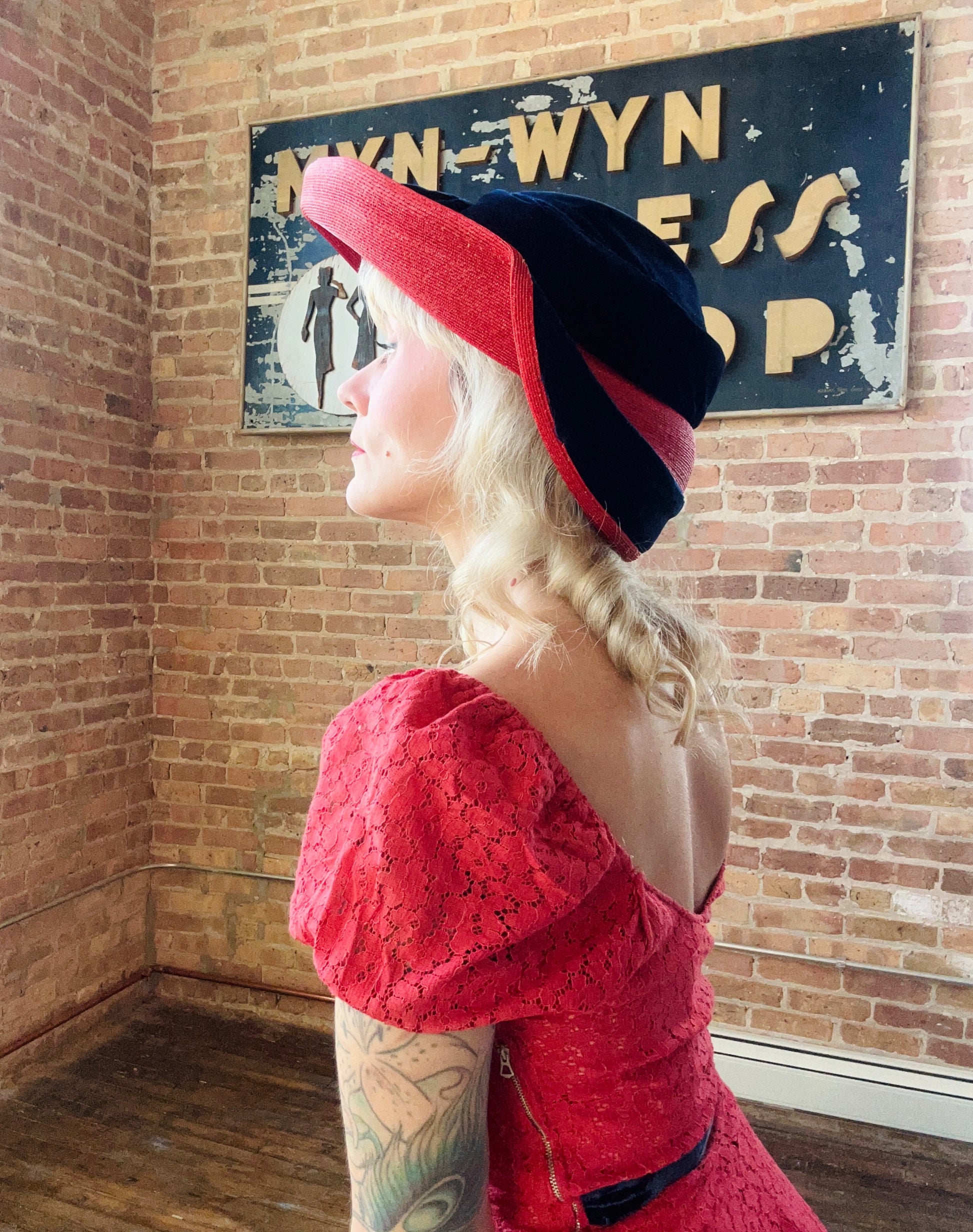 1930s Laura Love Woven & Velvet Hat