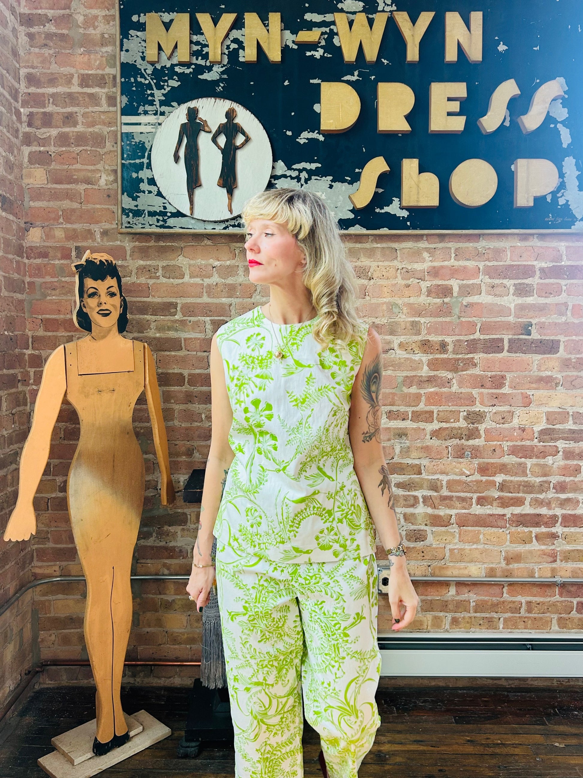 1960s Floral Blouse and Pant 2pc Set - Medium