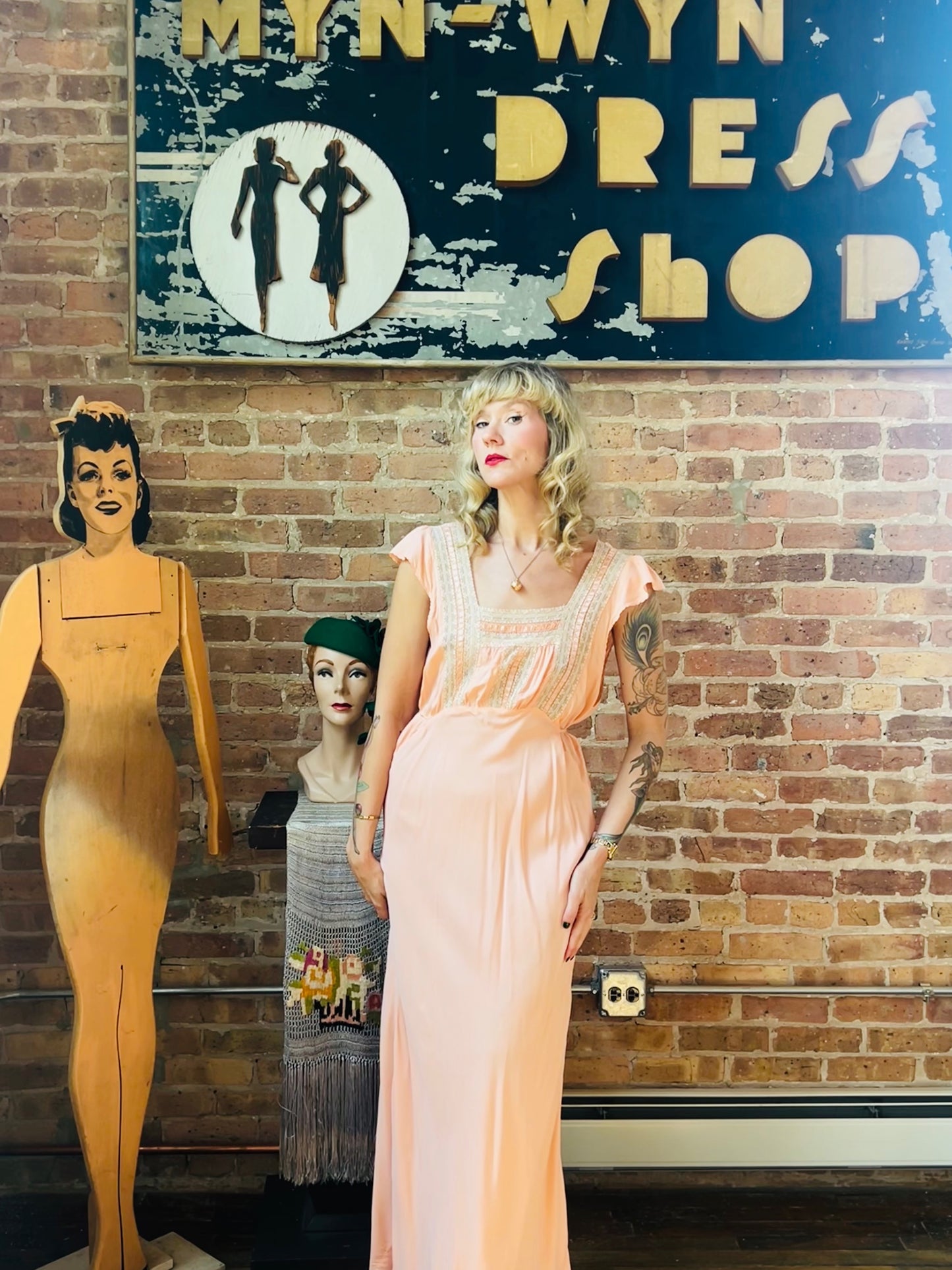 1930s Rayon & Lace Pink Negligee Gown - Large