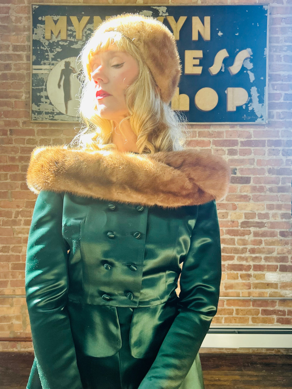 1950s Blonde Mink Fur Hat and Collar