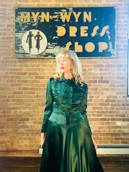 1950s Green Emma Lange Satin 2pc Swing Skirt Suit - Small