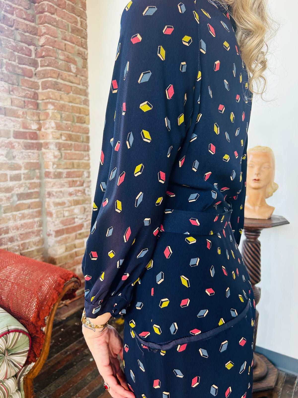 1930s Rayon Bright Geometric Print Dagger Collar Dress - Medium