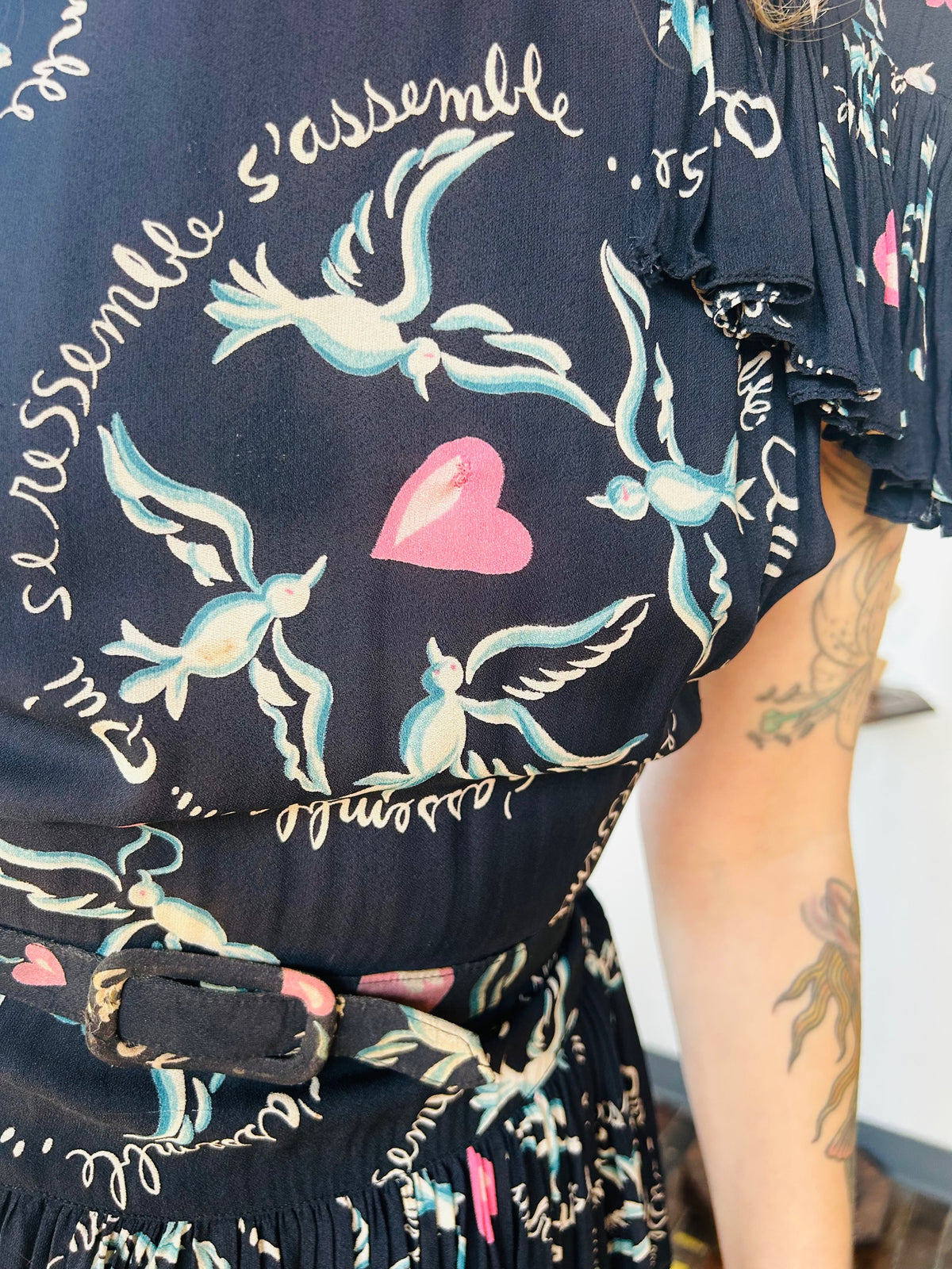 1940s French Love Birds Novelty Print Silk Dress - Small