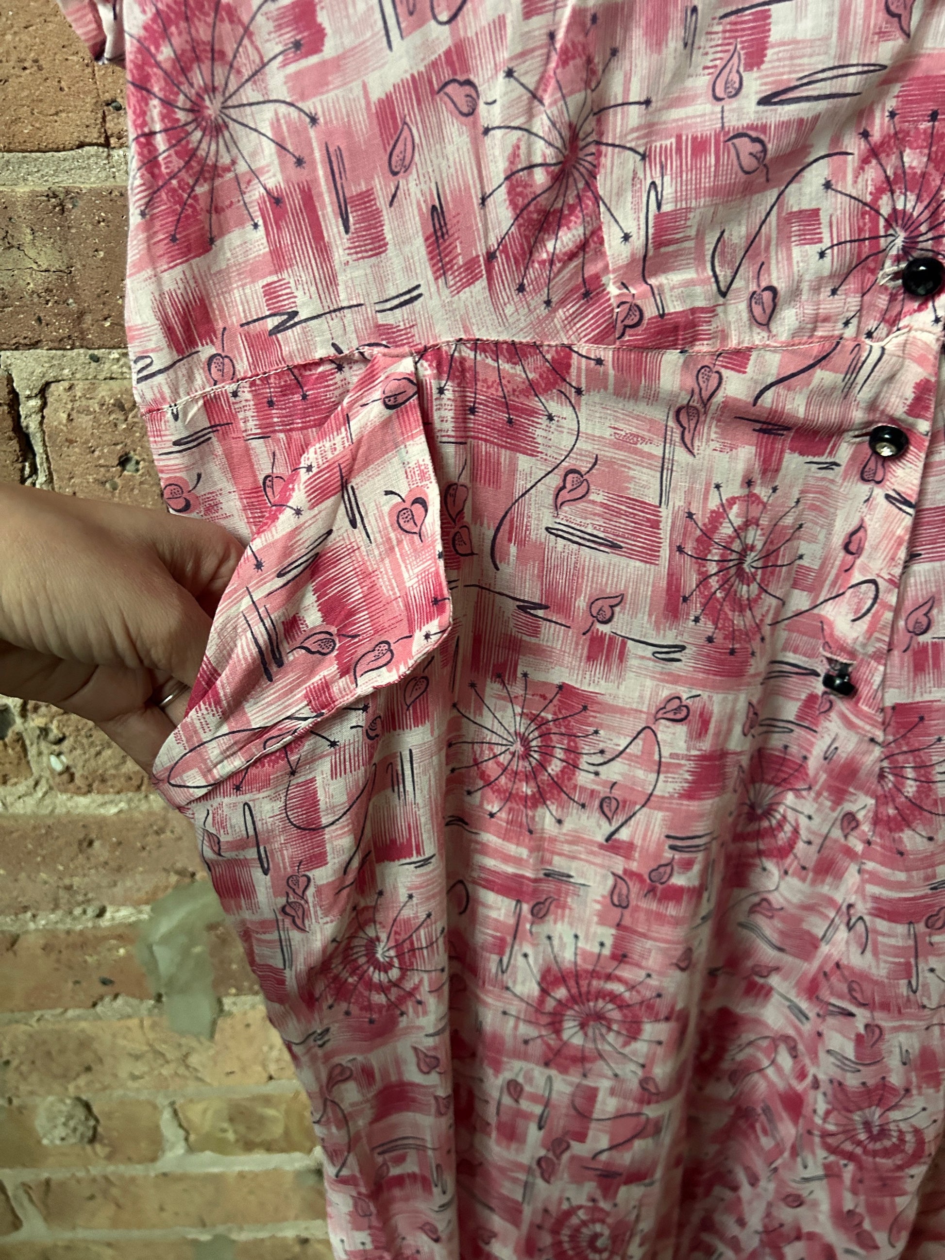 1950s Hearts and Pinwheels Cotton Dress - Large