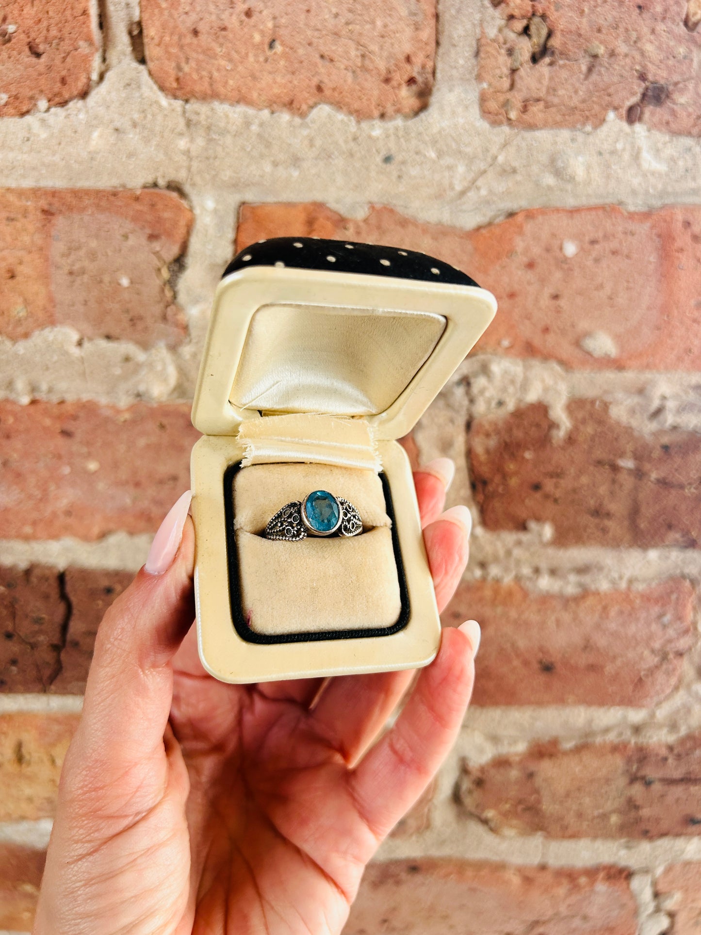 1990s Filigree Blue Stone Sterling Silver Ring - 9