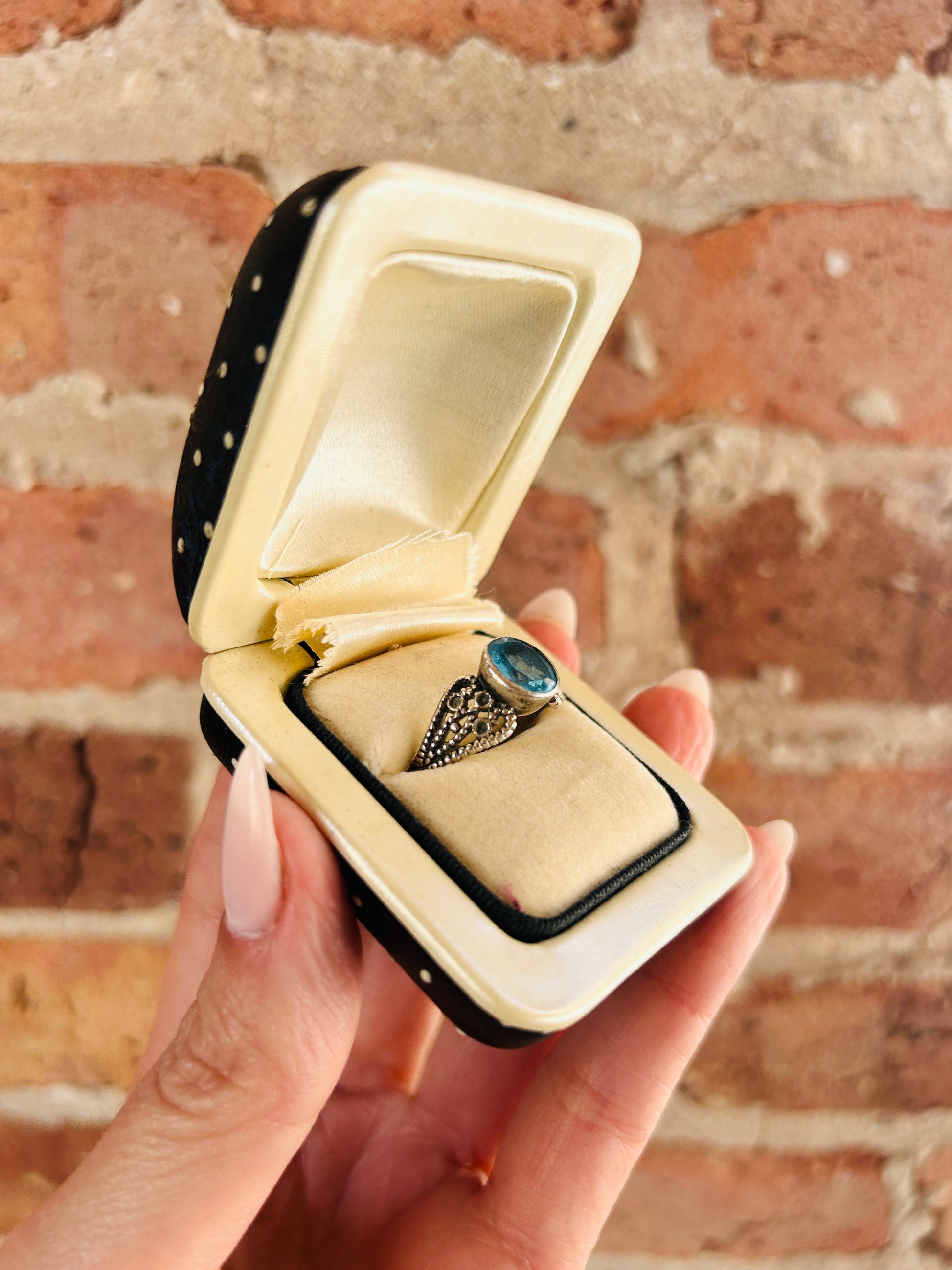 1990s Filigree Blue Stone Sterling Silver Ring - 9