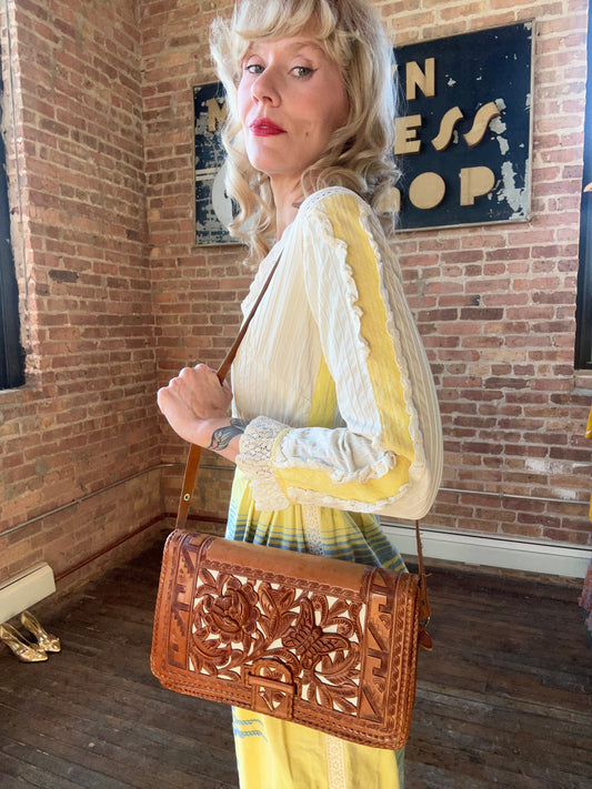 1940s Mexican Floral and Butterfly Tooled Leather Purse