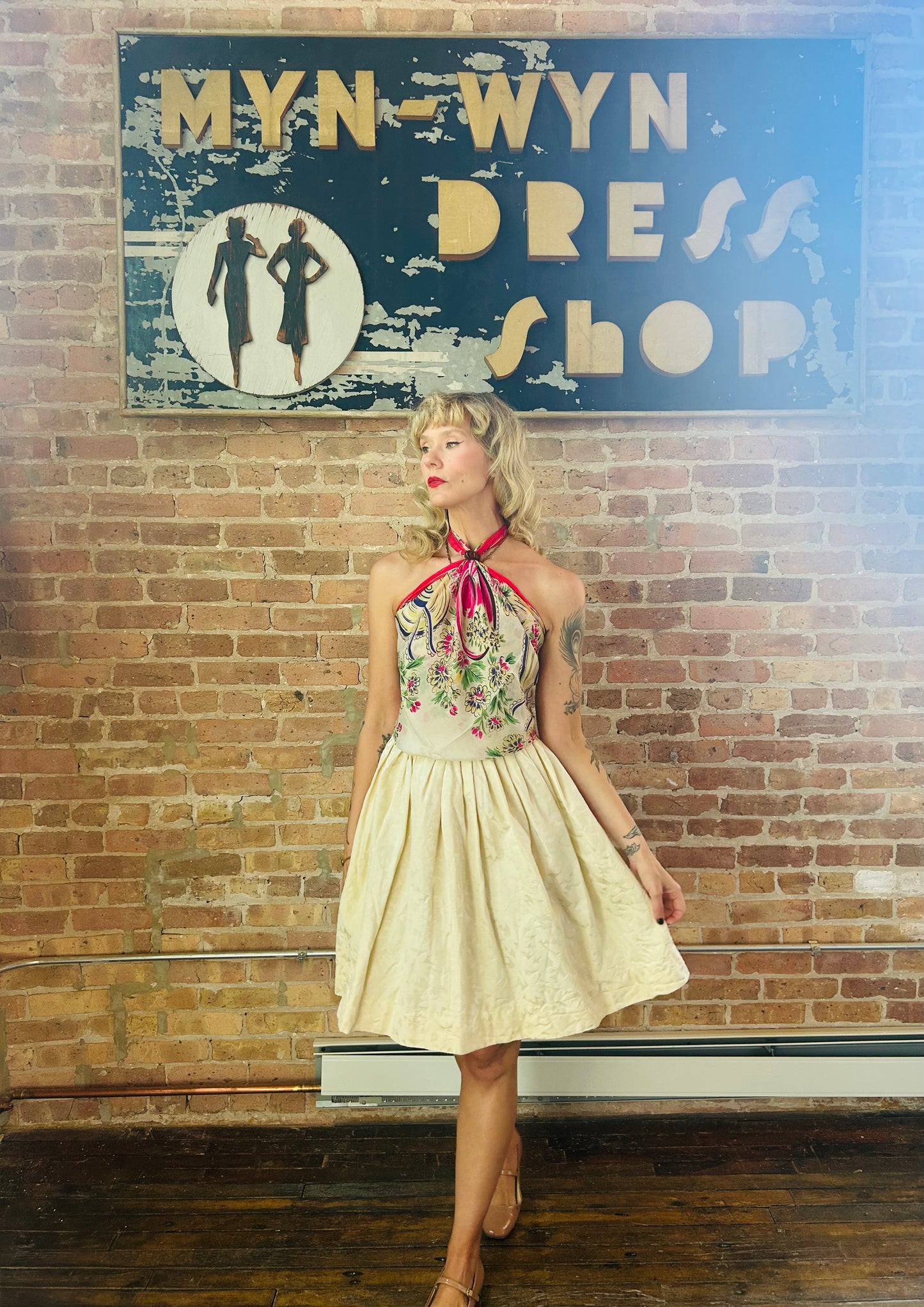 1950s Ivory Brocade Full Skirt - 26" waist