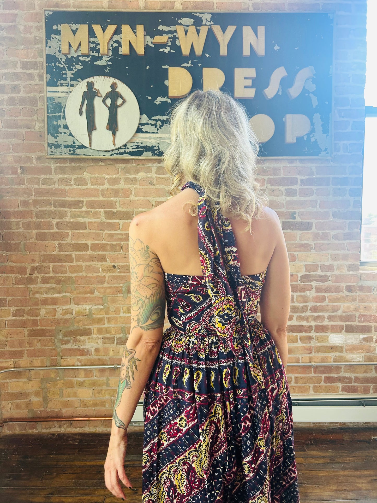 1940s Convertible 9-way Batik Summer Dress - XS