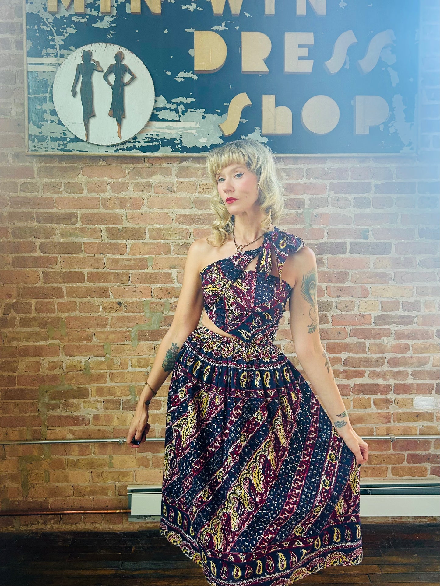 1940s Convertible 9-way Batik Summer Dress - XS