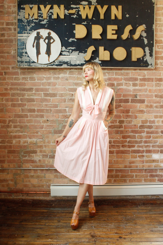 1950s Pink Pretty Bow Dress - S/M