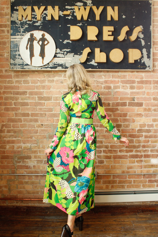 1960s Young Dimensions for Saks Fifth Ave Bold Floral Print Maxi Dress - Small 