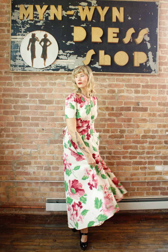 1940s Saybury Poppy Floral Dressing Gown - Medium