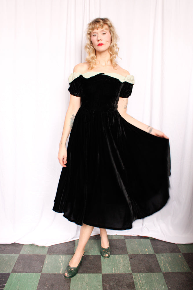 1940s Saks Fifth Ave Black Velvet Dress - Small