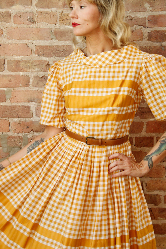 1950s Gingham Gold Cotton Dress - Medium