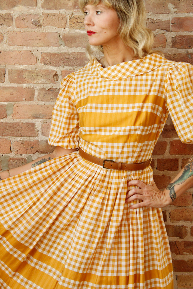 1950s Gingham Gold Cotton Dress - Medium