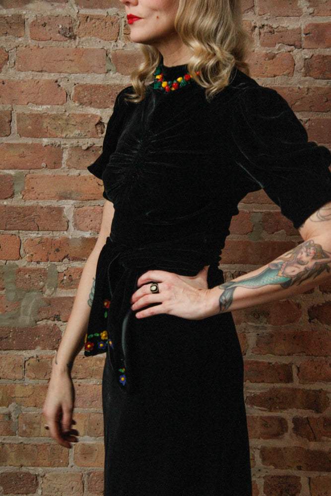 1930s Black Silk Velvet Dress with Belt - Xsmall