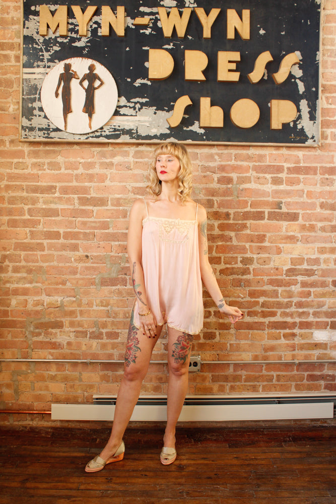 1920s Silk Pink Step In - Medium 