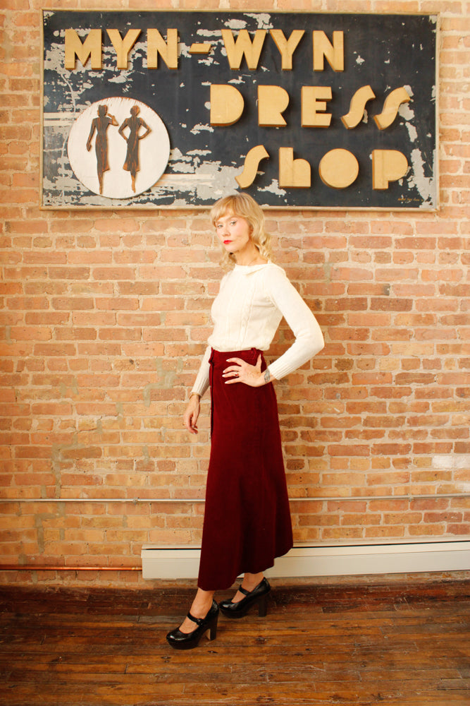 1980s Ivory Acrylic Sweater - S/M