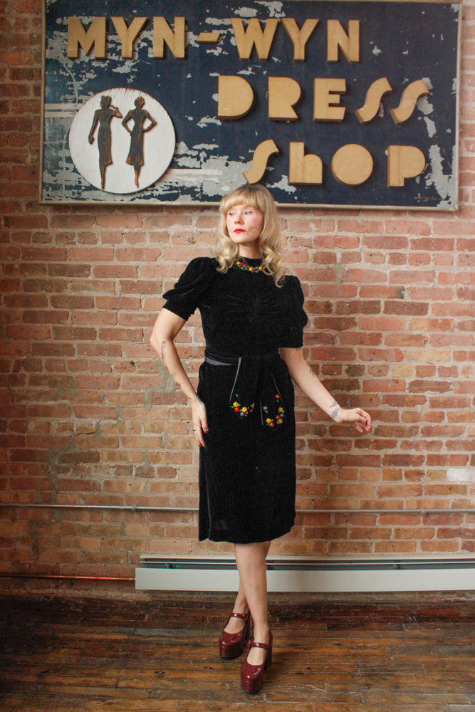 1930s Black Silk Velvet Dress with Belt - Xsmall